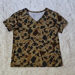L.L. Bean Signature V- Neck Tee Shirt - Large